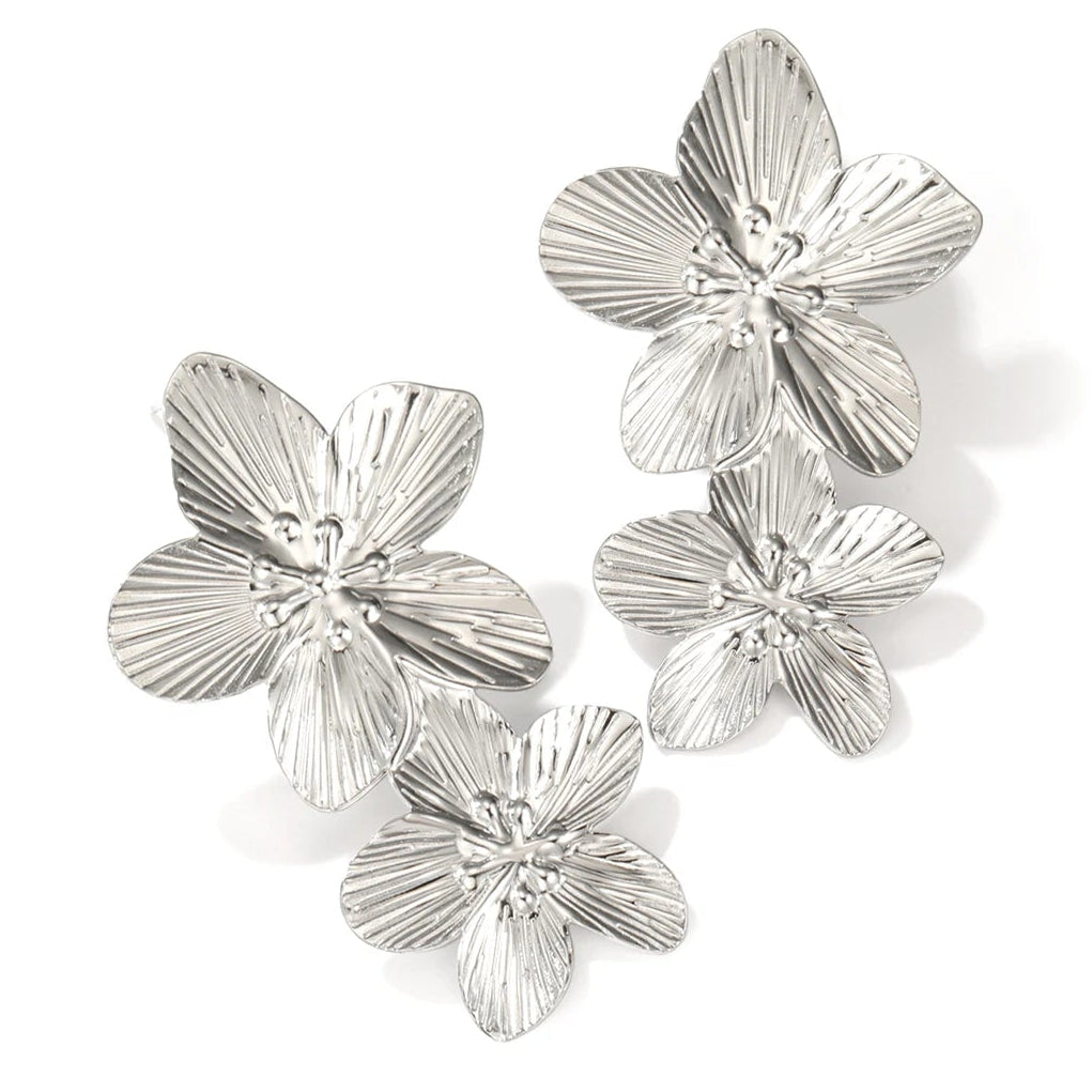 Boucles d’oreilles fleur dorée – acier inoxidable